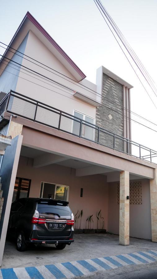 Wangi Homestay Banyuwangi  Bagian luar foto