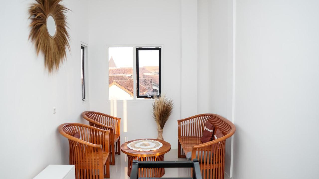 Wangi Homestay Banyuwangi  Bagian luar foto